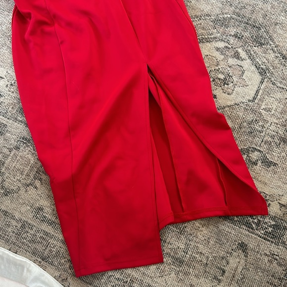 Showpo Red Big Ideas Dress NWT - Picture 7 of 8